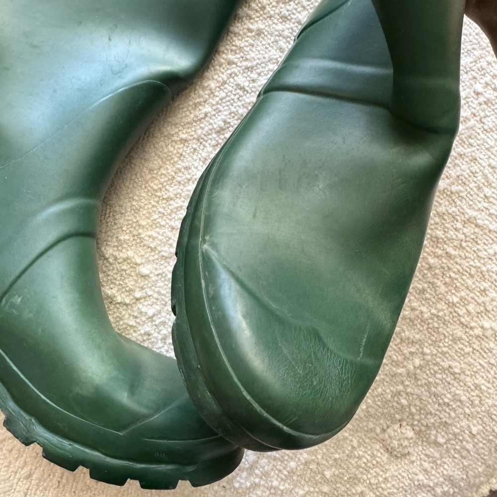 Hunter Women's Tall Rain Boots in Deep Green - Picture 6 of 9